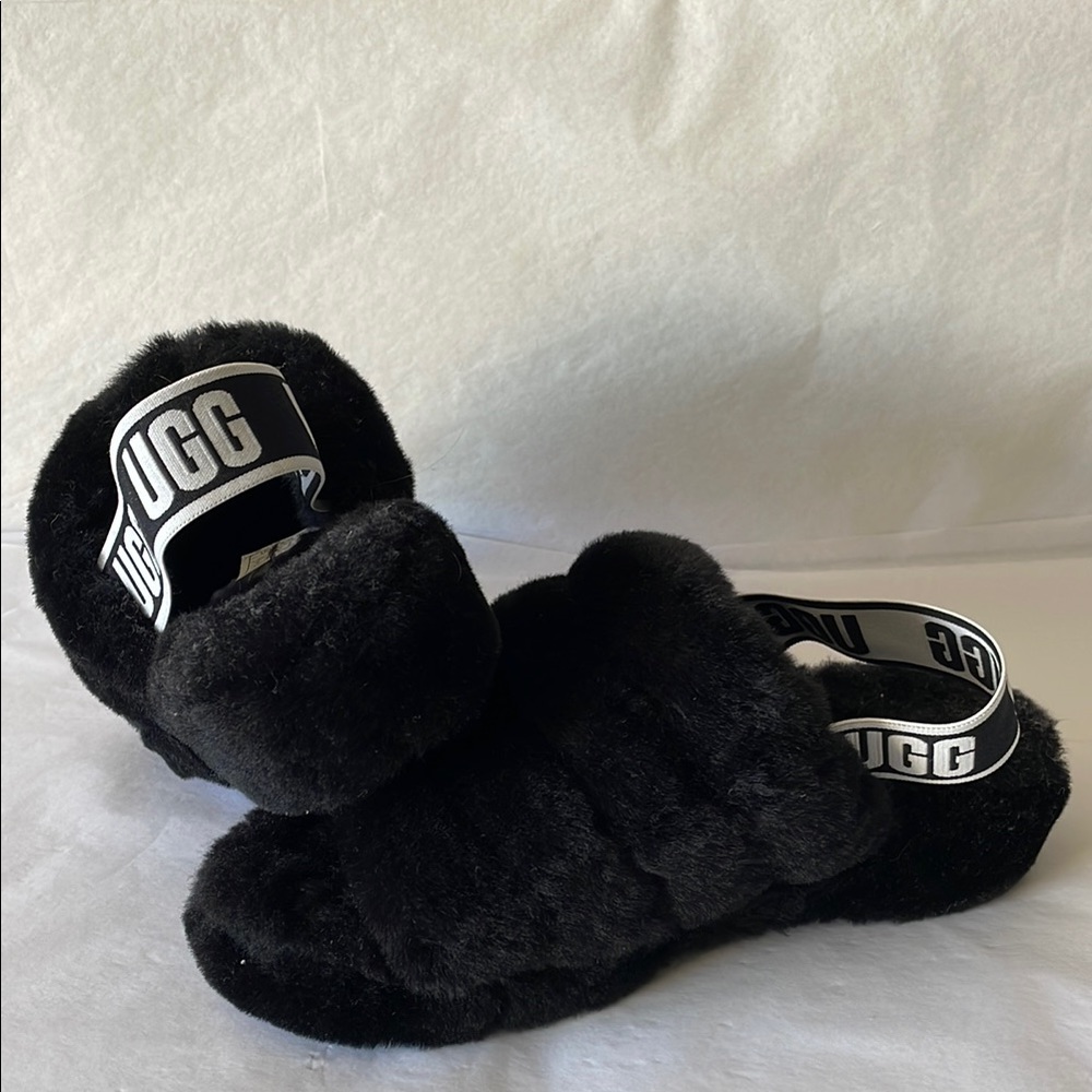 UGG‎ Black Fluffy sling back Slides size 6